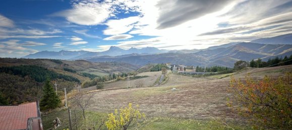 8 rooms House in Rocca Santa Maria, Italy No. 88443 5