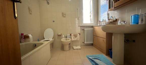 8 rooms House in Rocca Santa Maria, Italy No. 88443 10