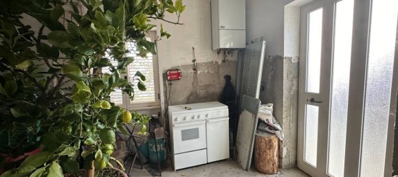 8 rooms House in Rocca Santa Maria, Italy No. 88443 47