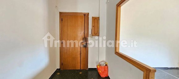 2 Schlafzimmer Wohnung in Genoa, Italy, Nr. 33300 6