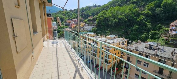 2 Schlafzimmer Wohnung in Genoa, Italy, Nr. 33300 2