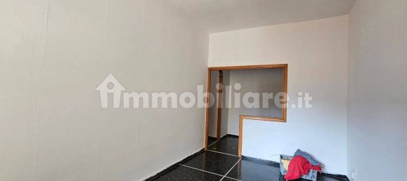 2 Schlafzimmer Wohnung in Genoa, Italy, Nr. 33300 8