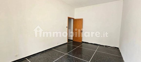 2 Schlafzimmer Wohnung in Genoa, Italy, Nr. 33300 18