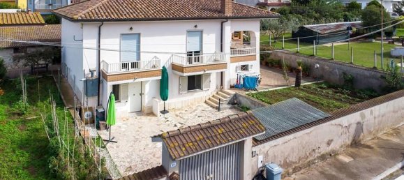 3غرفة شقة في Nettuno, Italy رقم 30764 2