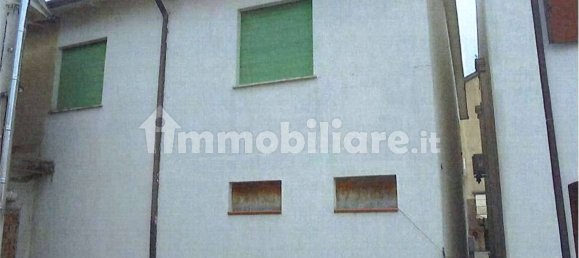 Склад с 1 комнатой в Рива дель По, Италия № 310171 6