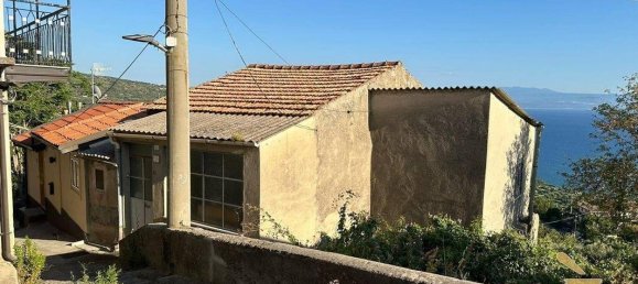 3 bedrooms House in Joppolo, Italy No. 273887 2