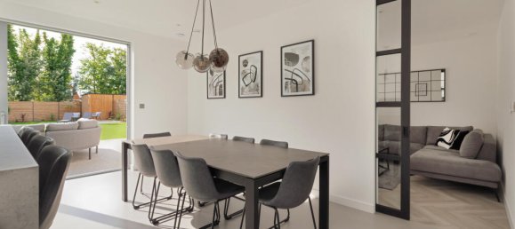 4 bedrooms House in New Romney, United Kingdom No. 10439 12