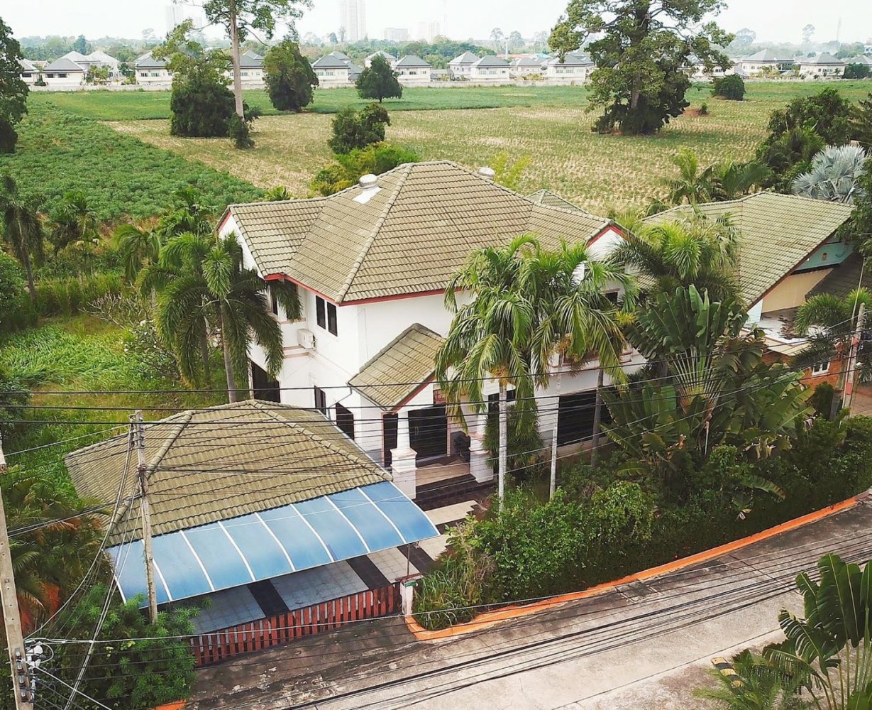 4 bedrooms Cafe / restaurant in Pattaya, Thailand No. 20081