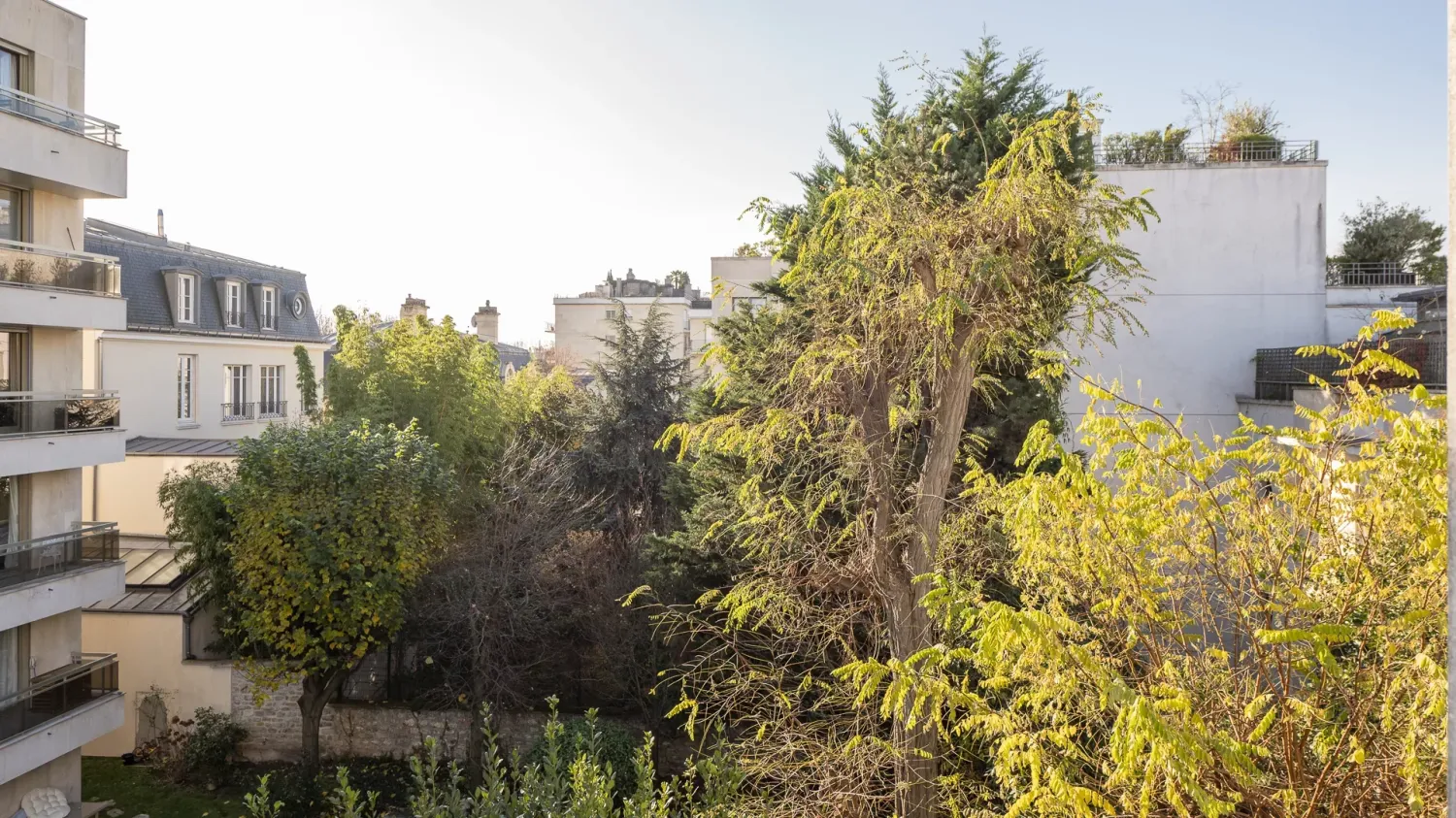 2 chambres Appartement à Neuilly-sur-Seine, France No. 139462