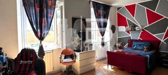 5 bedrooms Apartment in Massa, Italy No. 315567 16