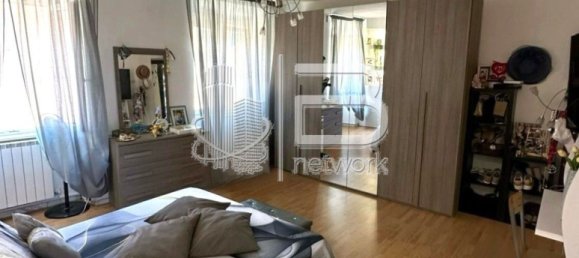 5 bedrooms Apartment in Massa, Italy No. 315567 14