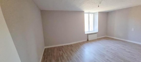 Casa de 4 dormitorios en Lepron-les-Vallees, France No. 83728 4