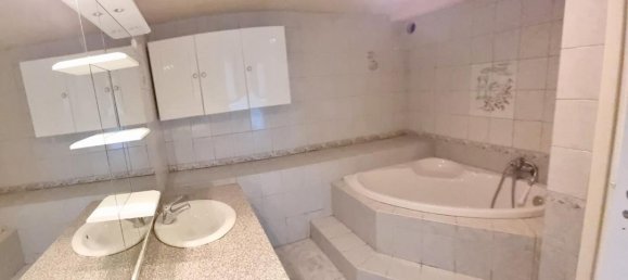 Casa de 4 dormitorios en Lepron-les-Vallees, France No. 83728 9