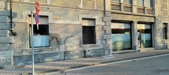 Gewerbliche Immobilie in Santo Stefano Belbo, Italy 180m², Nr. 306661 7
