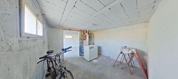 2 Schlafzimmer Haus in Avoine, France, Nr. 257250 10