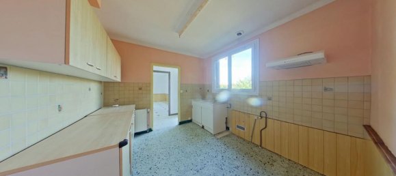 2 Schlafzimmer Haus in Avoine, France, Nr. 257250 4