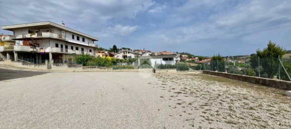 Entrepôt à Notaresco, Italy 309m² No. 361672 18