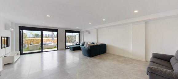 2 bedrooms Townhouse in Finestrat, Spain No. 8861 10