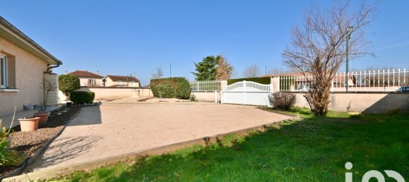4 bedrooms Villa in Pusignan, France No. 198609 4
