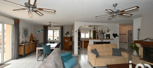 4 bedrooms Villa in Pusignan, France No. 198609 7