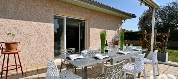 4 bedrooms Villa in Pusignan, France No. 198609 8