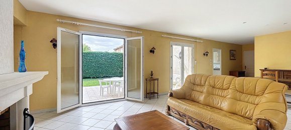 3 Schlafzimmer Haus in Mions, France, Nr. 350845 5