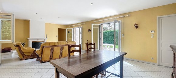 3 Schlafzimmer Haus in Mions, France, Nr. 350845 2