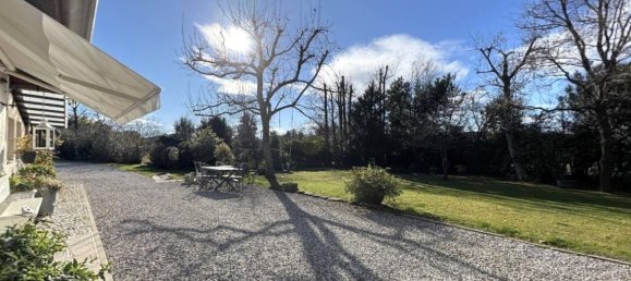 5 Schlafzimmer Villa in Udine, Italy, Nr. 81681 3