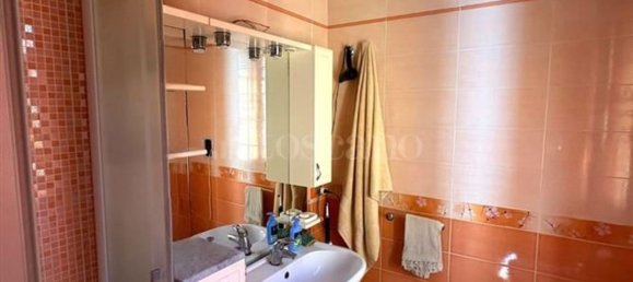 4 rooms Apartment in Modena, Italy No. 277468 7