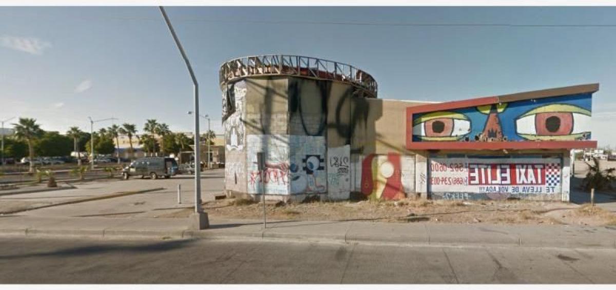 Edificio en Mexicali, Mexico No. 200626