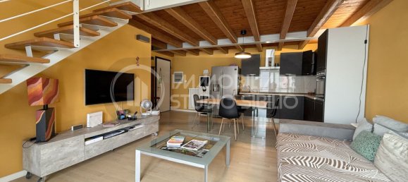 2 bedrooms Duplex in Mantua, Italy No. 362231 7