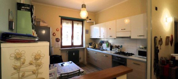 3 rooms Apartment in Moncalieri, Italy No. 141485 3