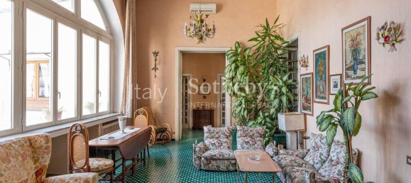 5 bedrooms Apartment in Naples, Italy No. 58754 9