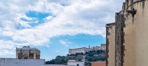 5 bedrooms Apartment in Naples, Italy No. 58754 19