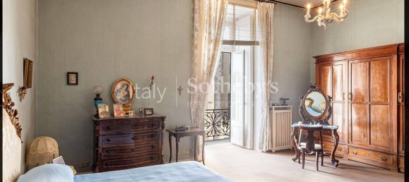 5 bedrooms Apartment in Naples, Italy No. 58754 20