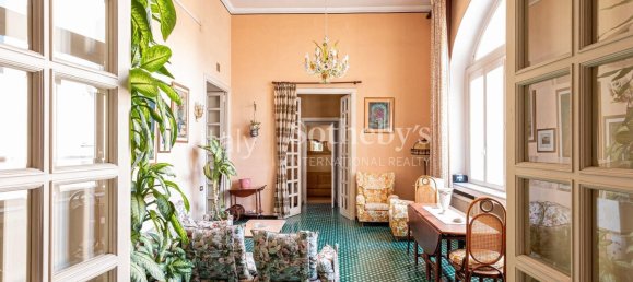 5 bedrooms Apartment in Naples, Italy No. 58754 10