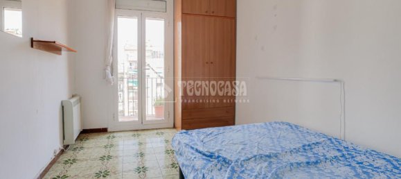 3 rooms Apartment in Eixample, Spain No. 168309 9