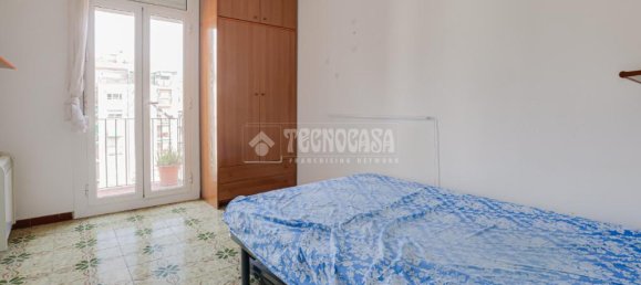 3 rooms Apartment in Eixample, Spain No. 168309 10