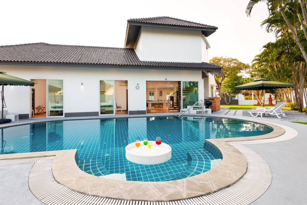 4 chambres Villa à Pattaya, Thailand No. 27384