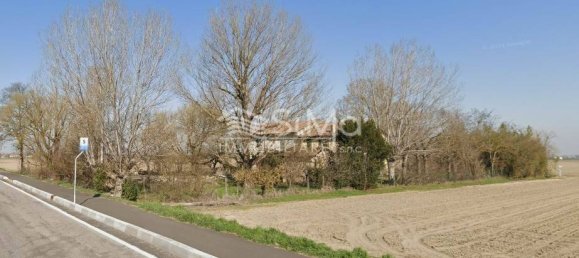 6 bedrooms House in Castello d'Argile, Italy No. 74572 3