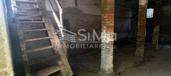 6 bedrooms House in Castello d'Argile, Italy No. 74572 17