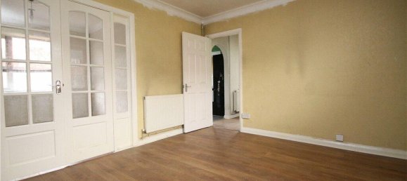 2 bedrooms Commercial property in Surrey, United Kingdom No. 8580 6