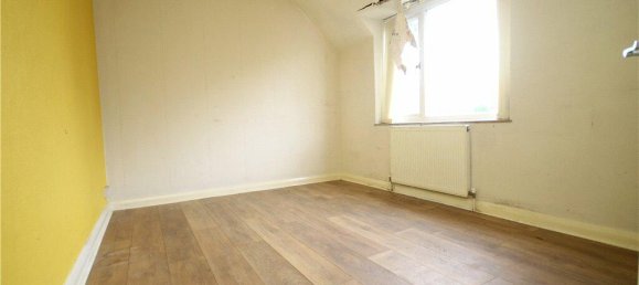 2 bedrooms Commercial property in Surrey, United Kingdom No. 8580 9