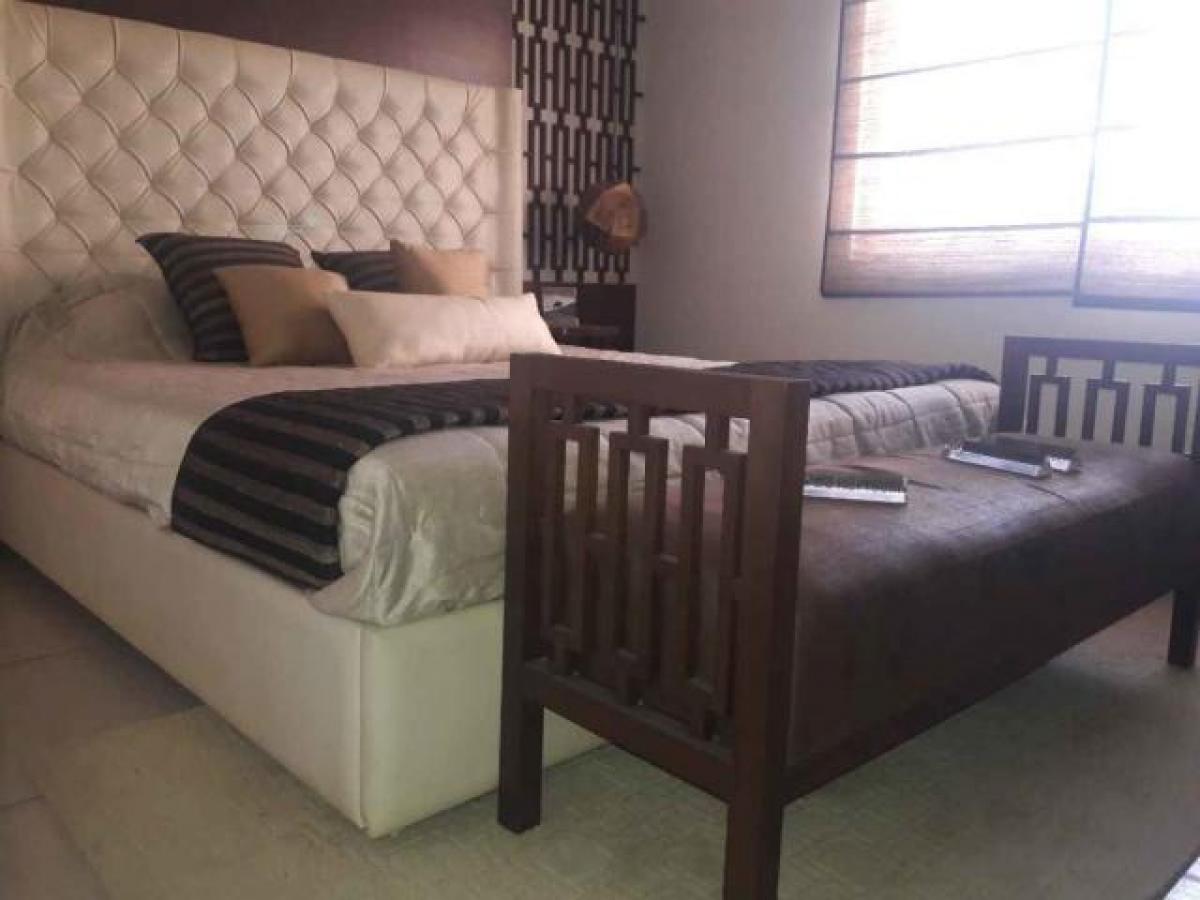 Casa T2 em Kolkata, India N.º 44241