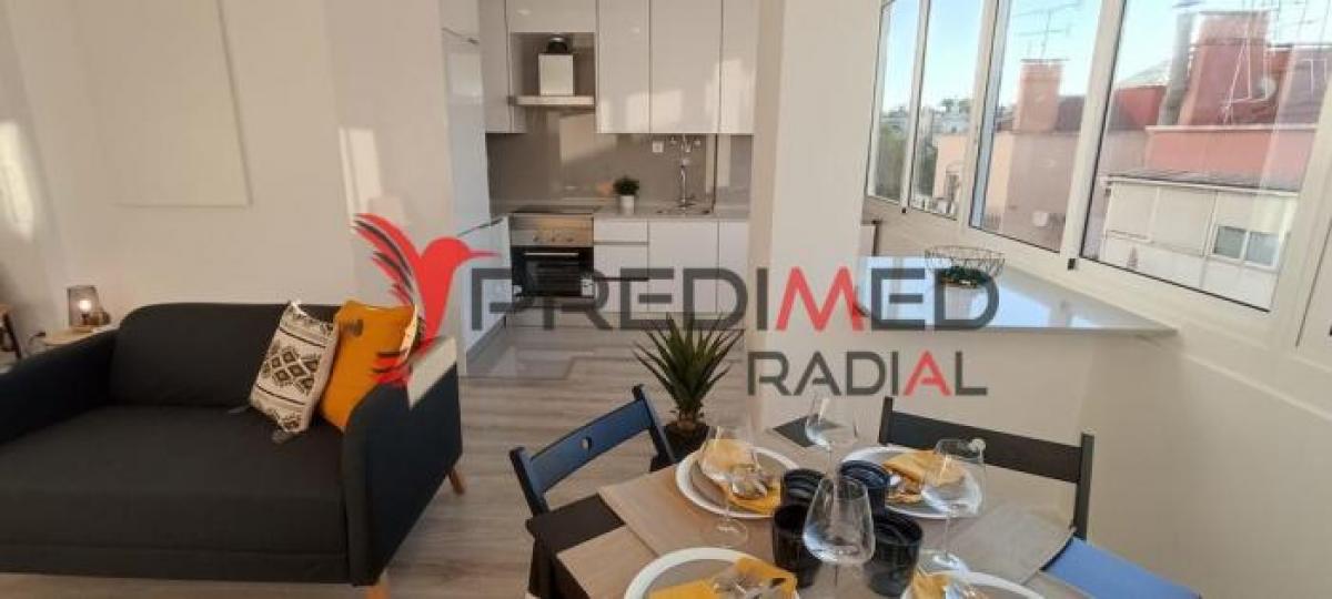 2 bedrooms Apartment in Lisbon, Portugal No. 6127