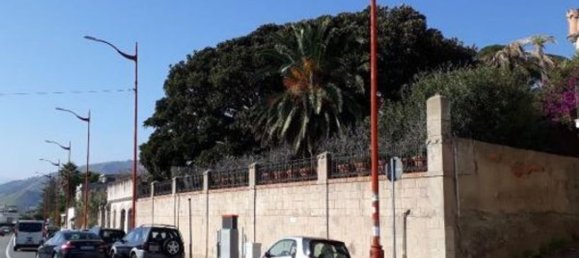 4 rooms House in Messina, Italy No. 37989 7