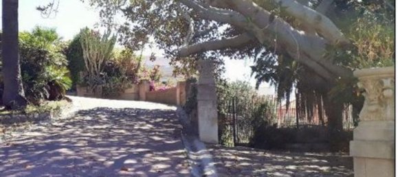 4 rooms House in Messina, Italy No. 37989 9