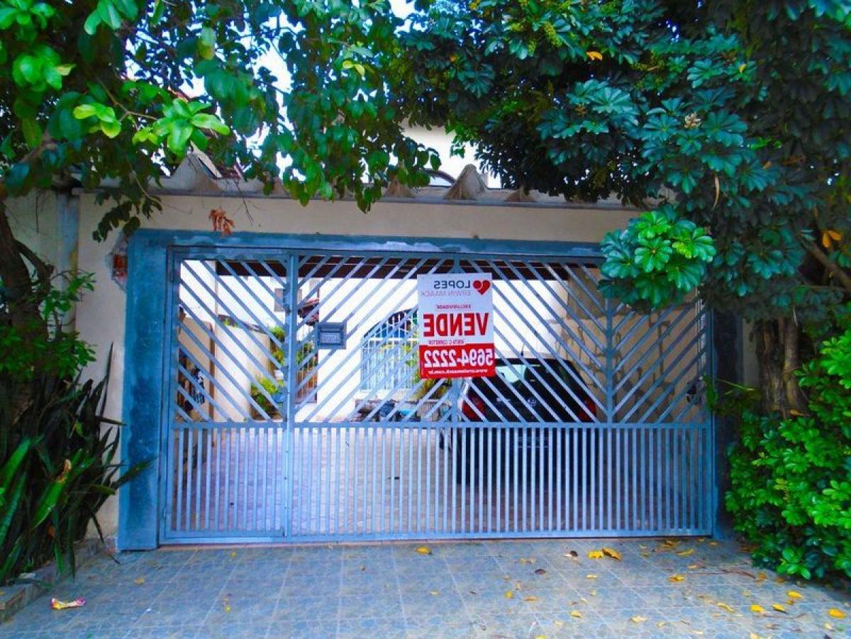 Casa de 3 dormitorios en Sao Paulo, Brazil No. 467072