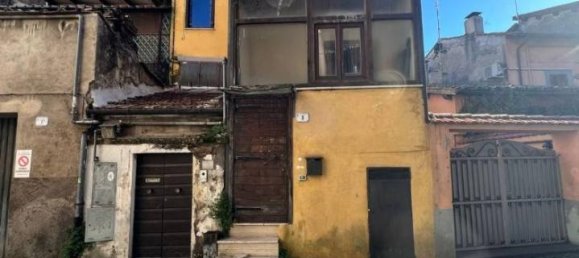 6 rooms House in Ronciglione, Italy No. 37522 11