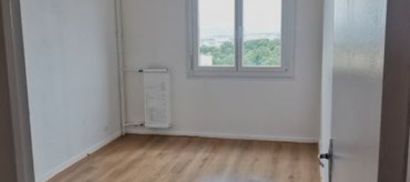 2 bedrooms Apartment in Canteleu, France No. 328294 2